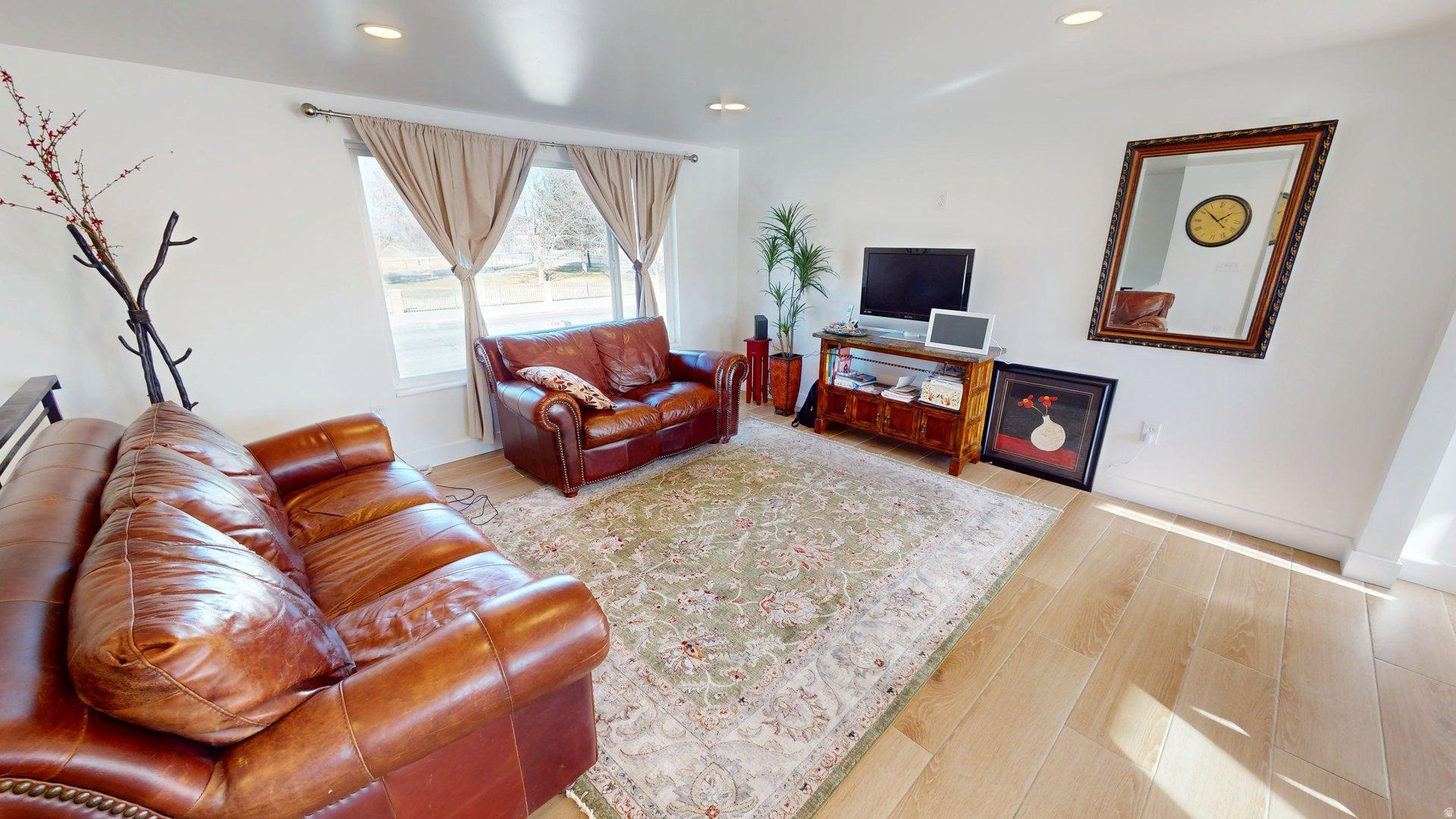 MEADOWS - Residential