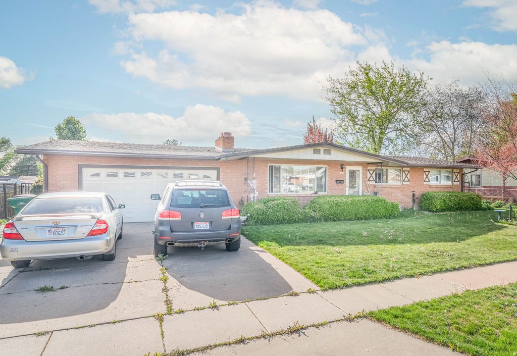 Photo of 1058 S 1075 E, Clearfield, UT 84015 (MLS # 2156057)