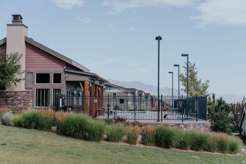 Tiny photo for 14603 S PEBBLE ROSE DR, Herriman, UT 84096 (MLS # 2171301)