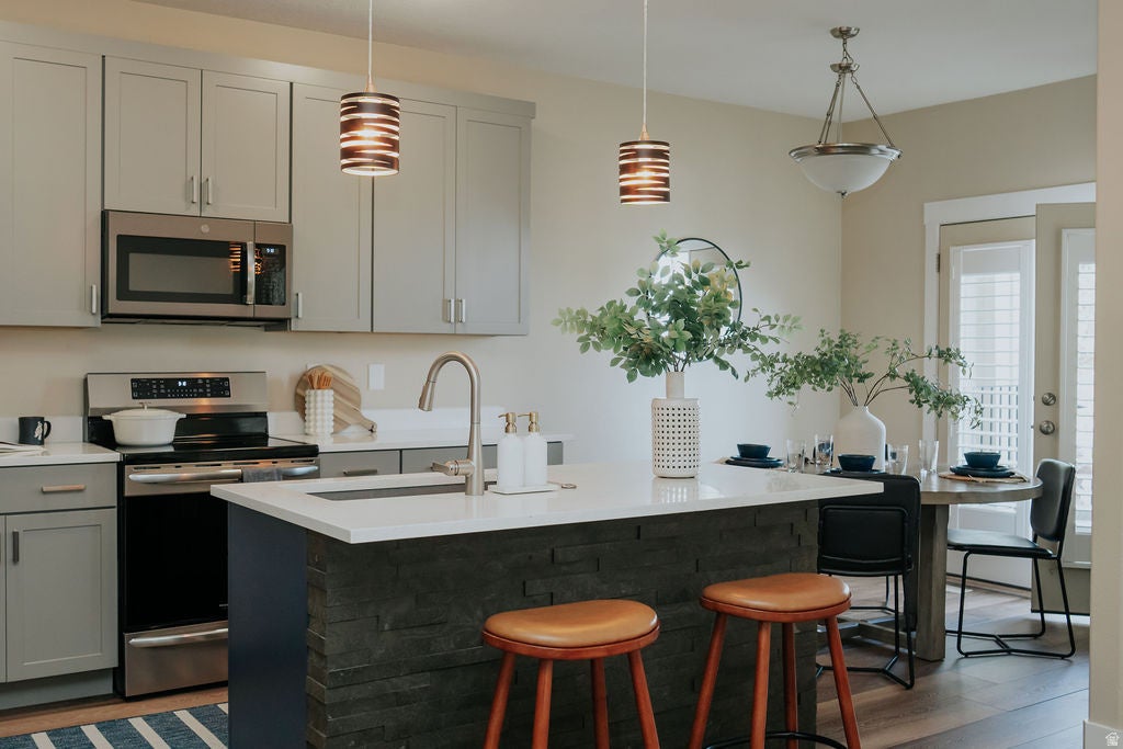 Photo of 14603 S PEBBLE ROSE DR, Herriman, UT 84096 (MLS # 2171301)