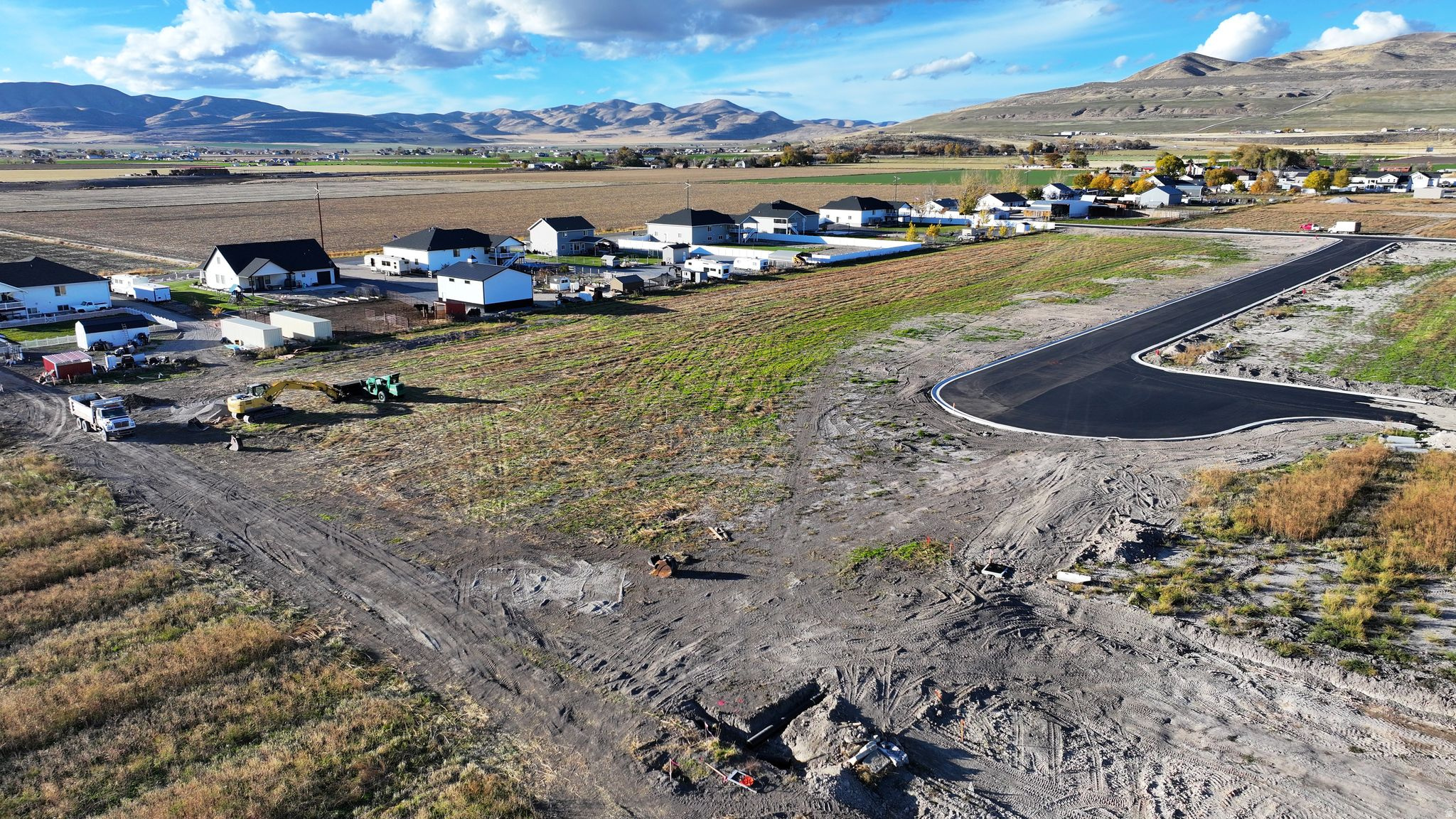 BECKAMS EDGE PHASE 5 - Land