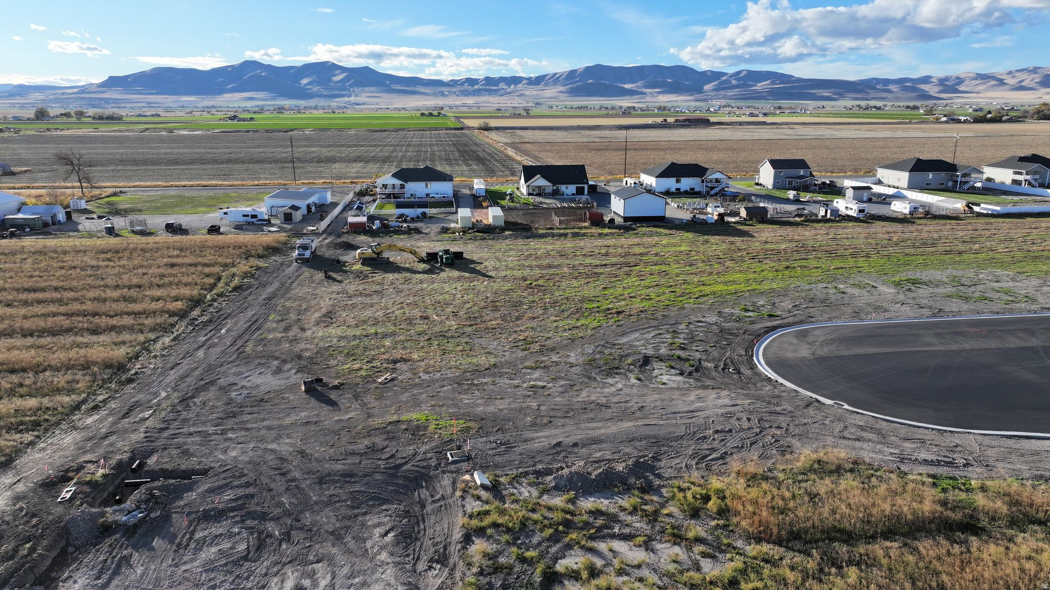 BECKAMS EDGE PHASE 5 - Land