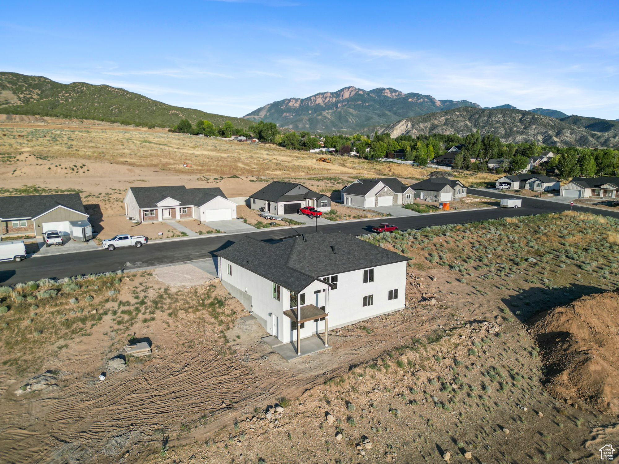 NORTH RIDGE ESTATES - Residential