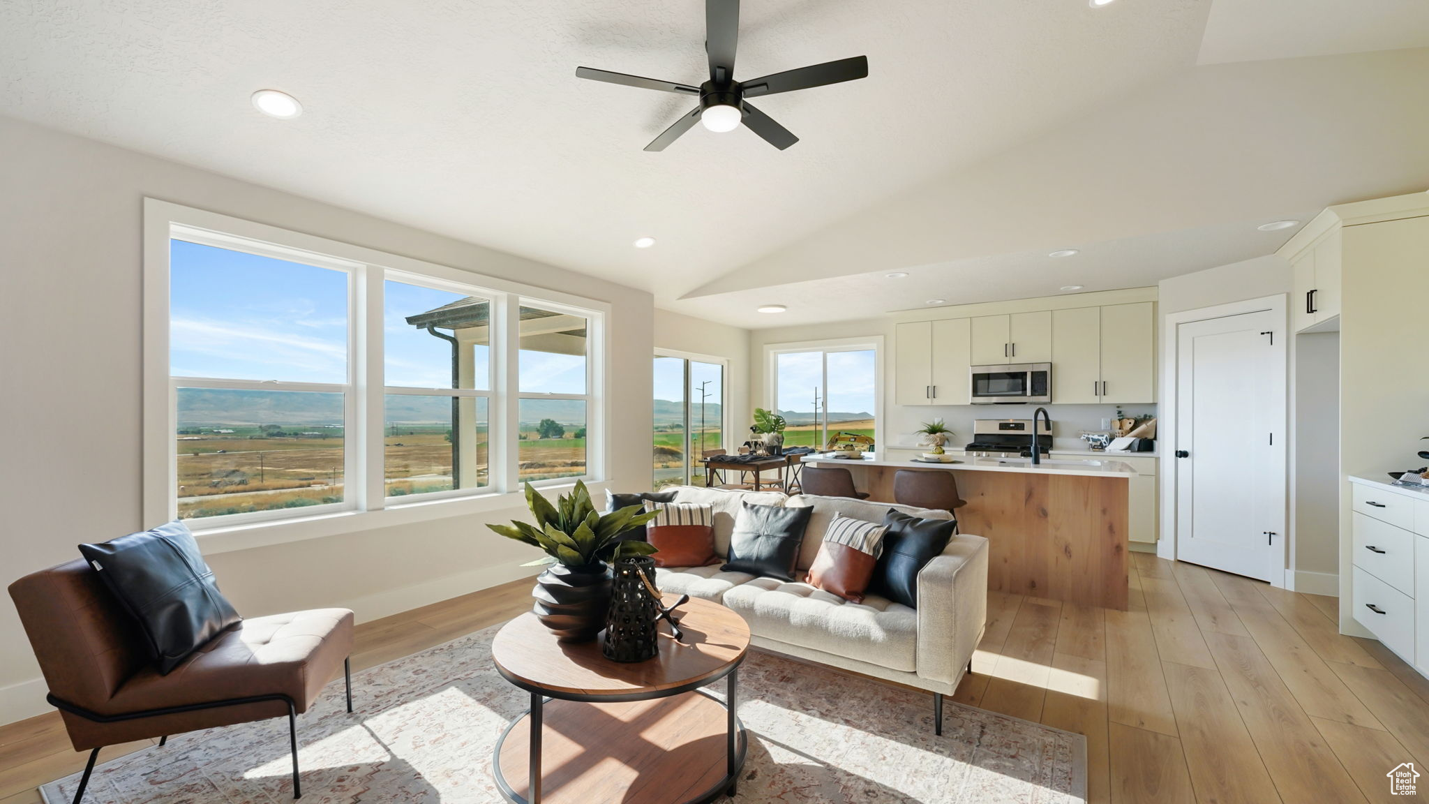 NORTH RIDGE ESTATES - Residential