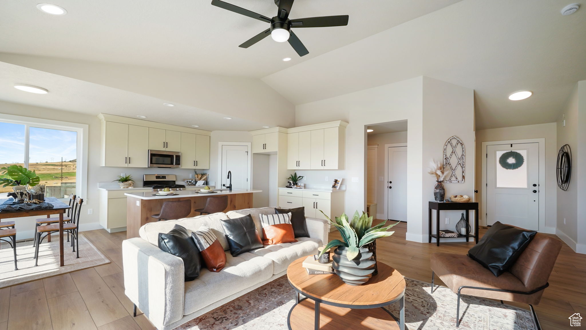 NORTH RIDGE ESTATES - Residential