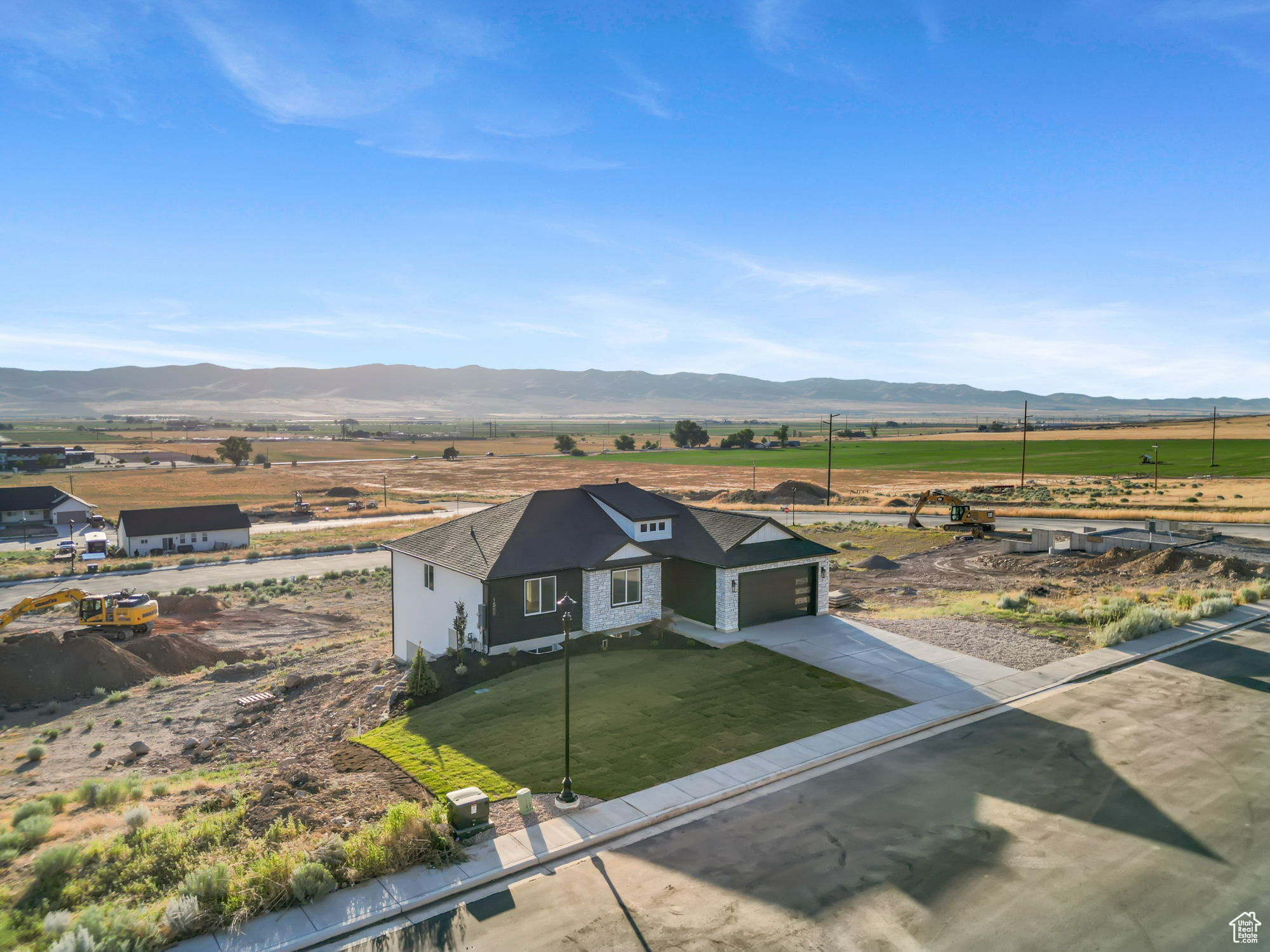 NORTH RIDGE ESTATES - Residential