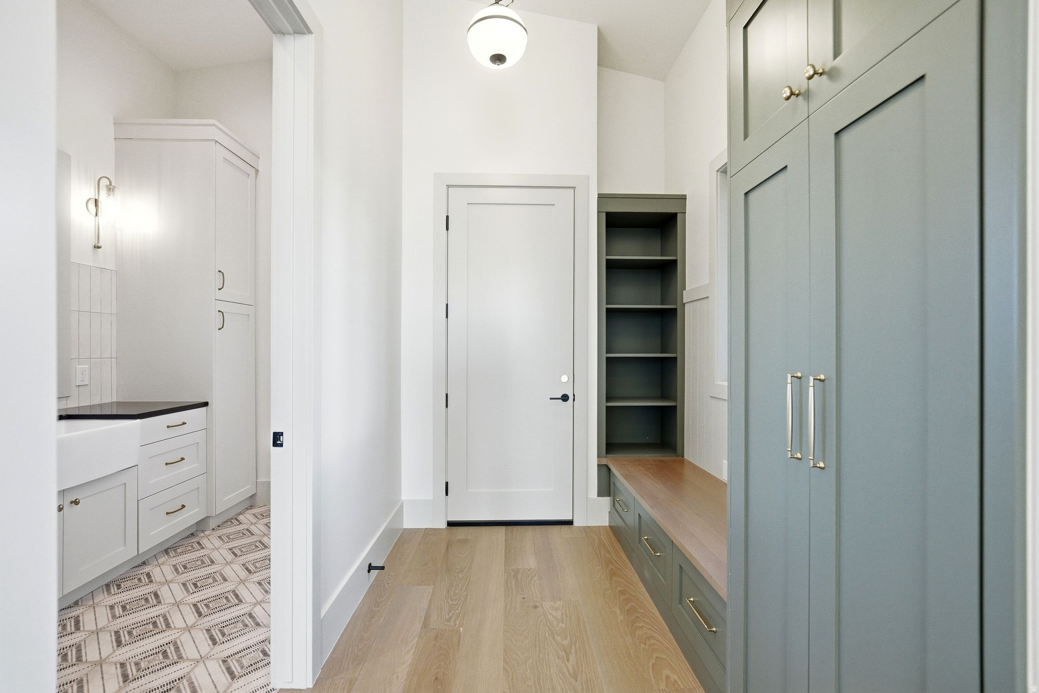 RED LEDGES - Residential