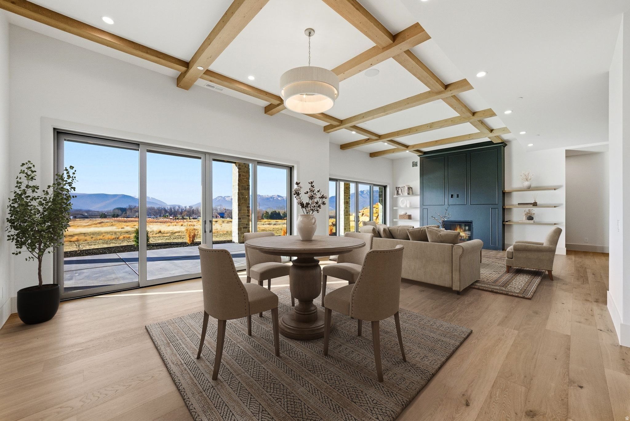 RED LEDGES - Residential