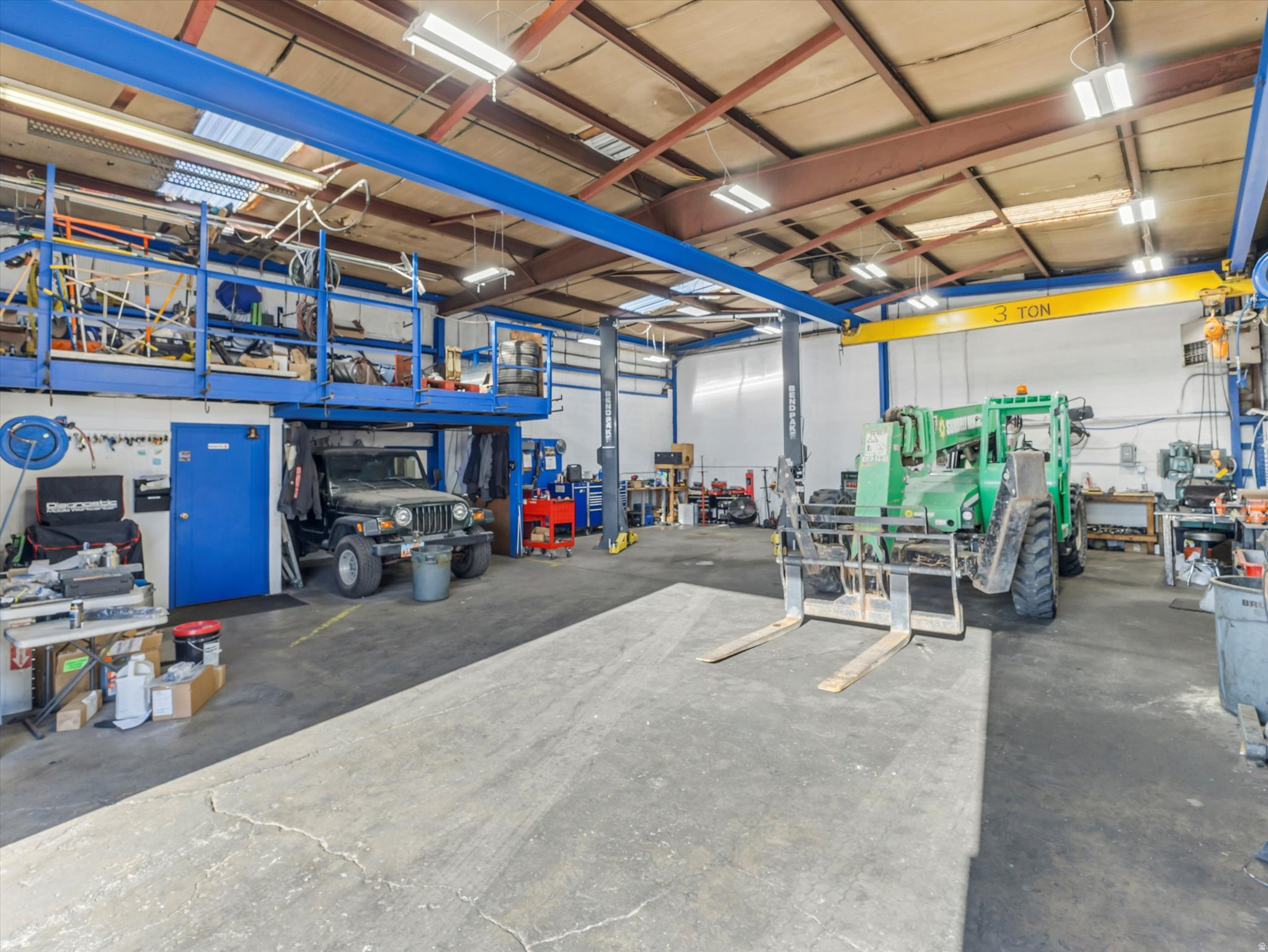 PLAT A BIG FIELD SUR - Commercial Sale