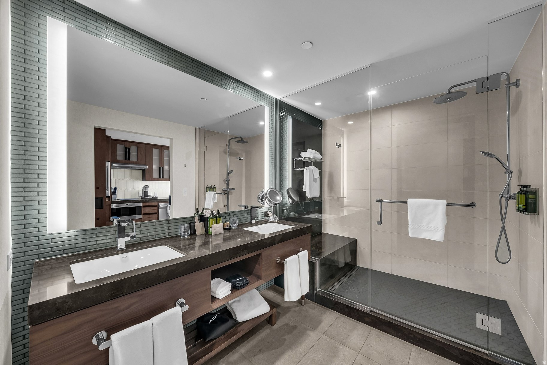 BLACK DESERT RESORT CENTER - Residential