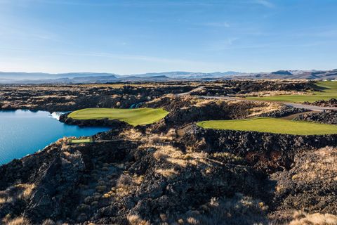 Tiny photo for 1500 E BLACK DESERT DR #46202, Ivins, UT 84738 (MLS # 2135284)