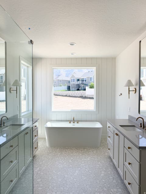 Tiny photo for 1248 N BRAMBLE PL #32, Elk Ridge, UT 84651 (MLS # 2171191)