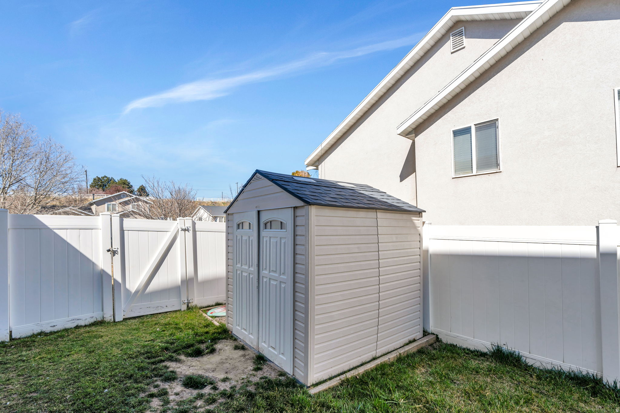 HILL CREEK - Residential