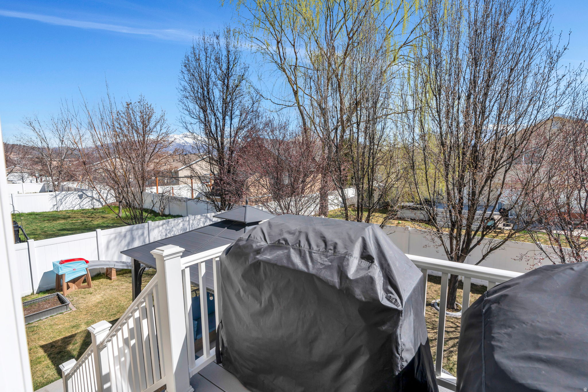 HILL CREEK - Residential