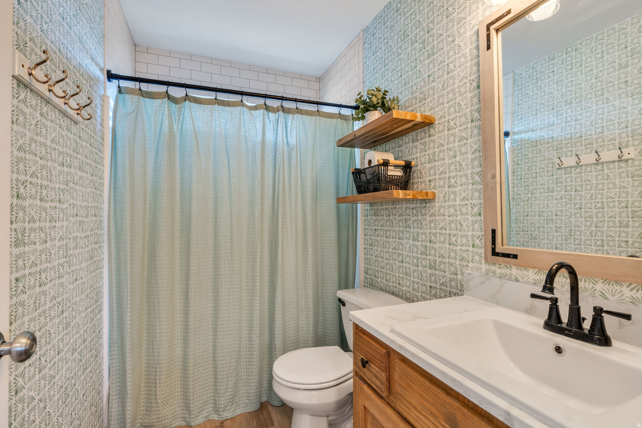 HILL CREEK - Residential