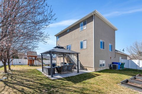 Tiny photo for 1512 N 250 W, Lehi, UT 84043 (MLS # 2144339)