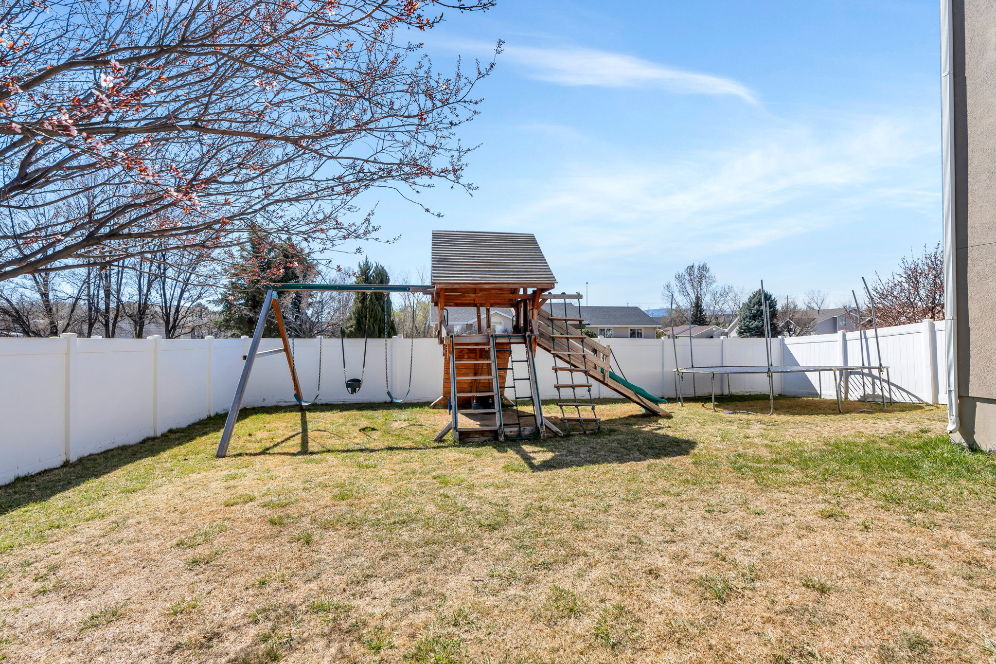 HILL CREEK - Residential