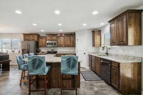 Tiny photo for 1158 S 1375 W, Clearfield, UT 84015 (MLS # 2122482)