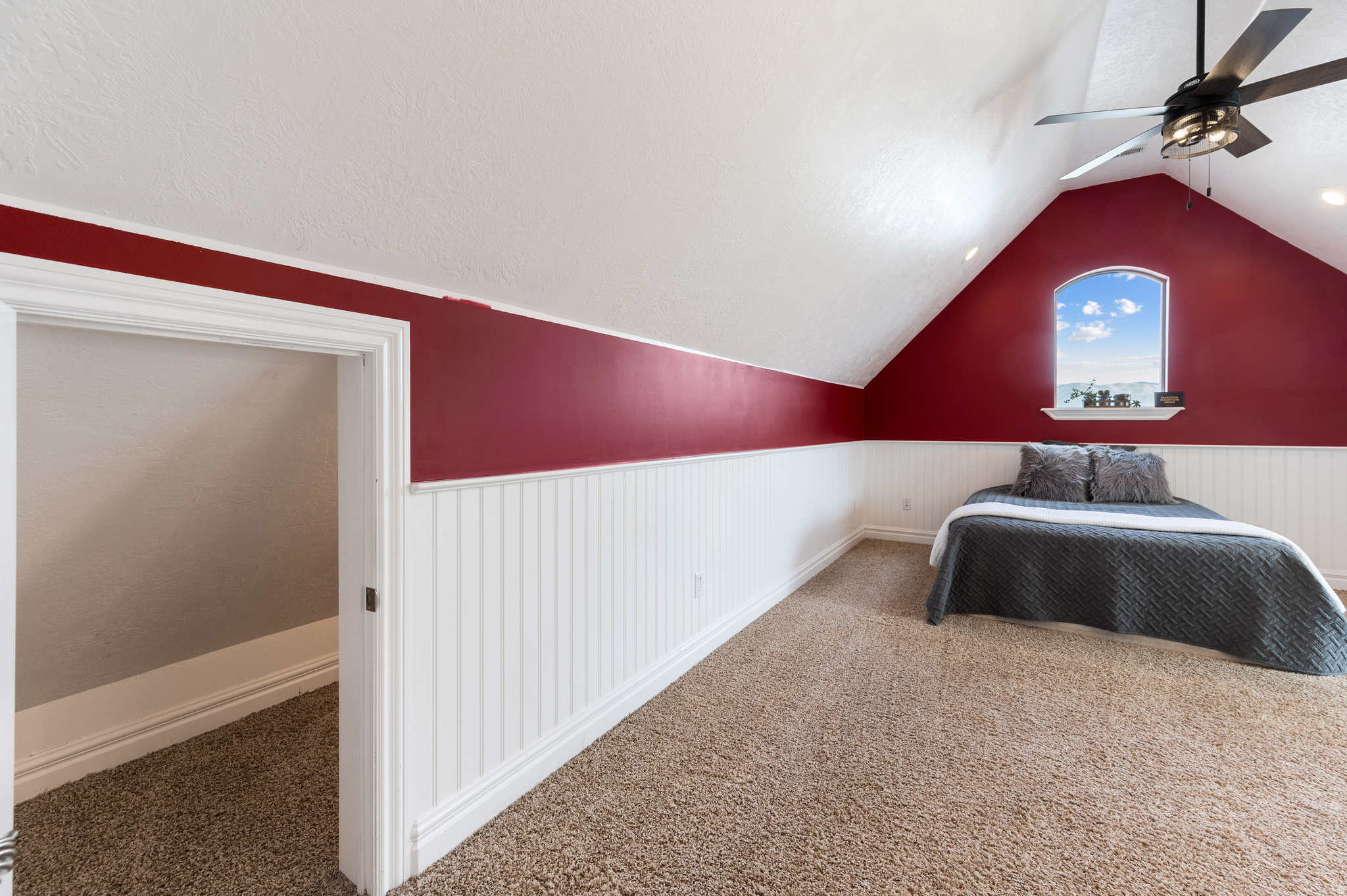 CASCADE COVE - Residential