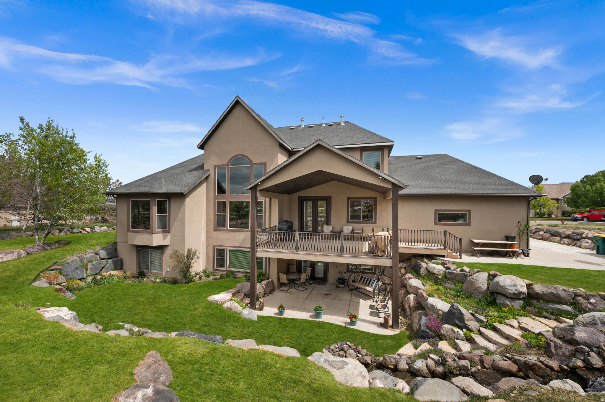 CASCADE COVE - Residential