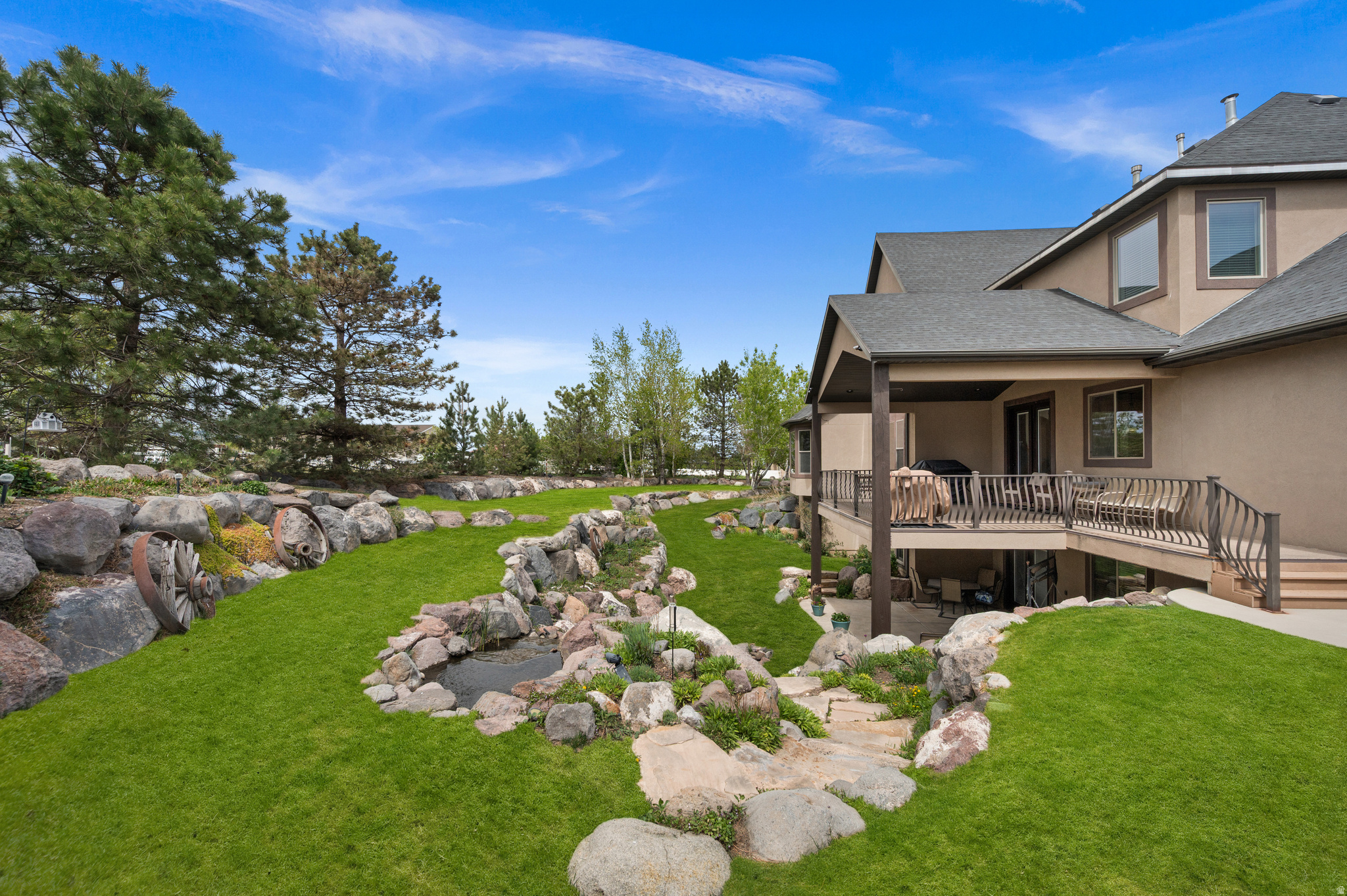 CASCADE COVE - Residential