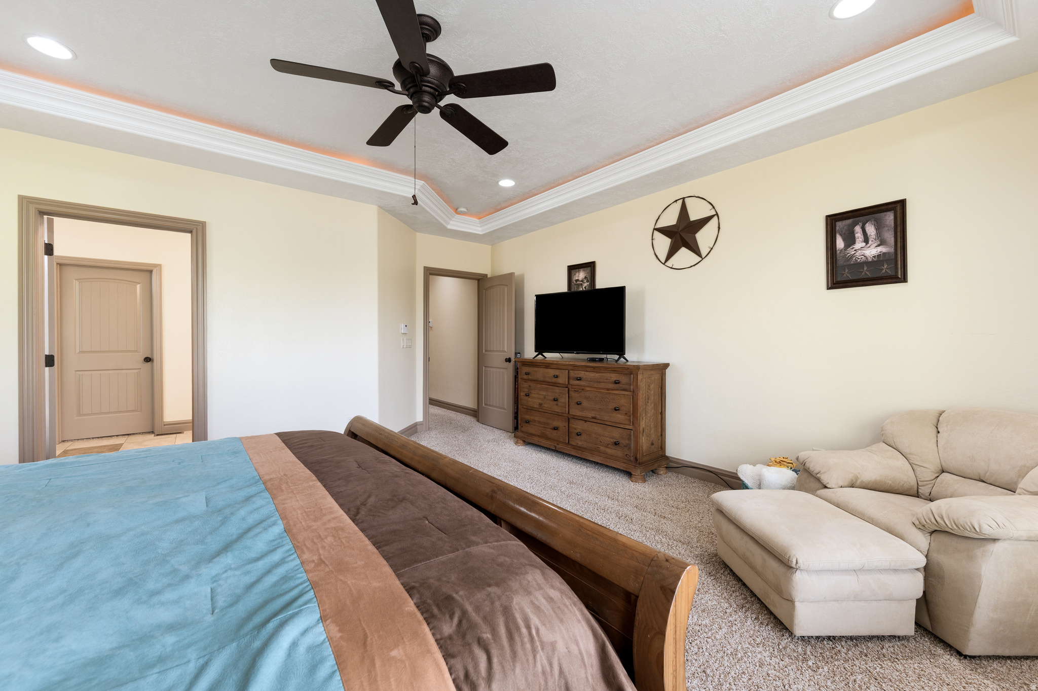 CASCADE COVE - Residential