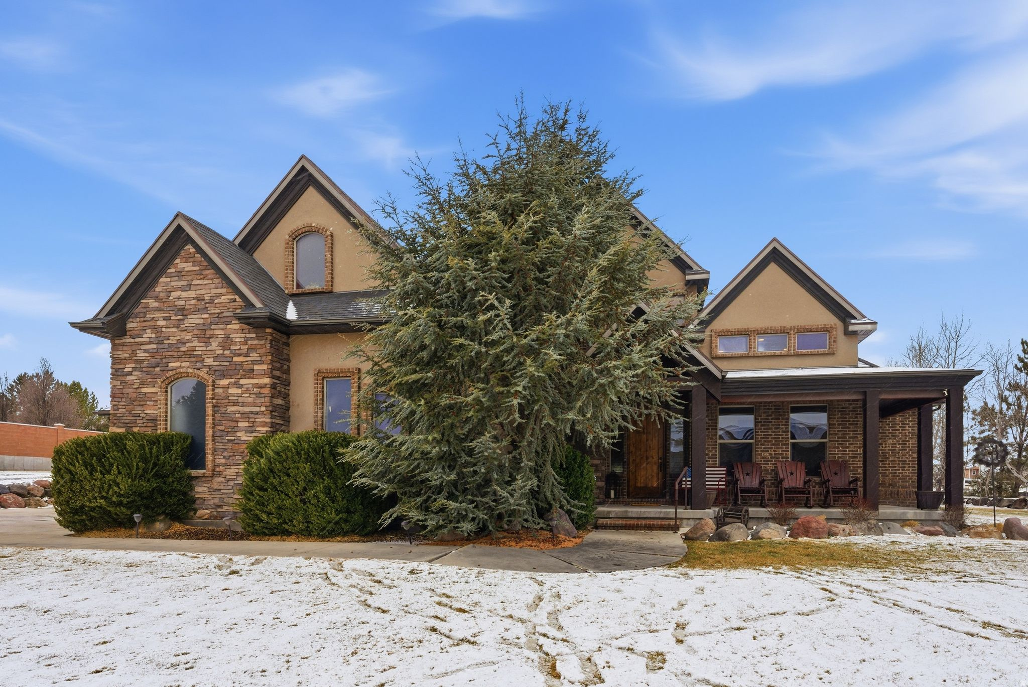 CASCADE COVE - Residential