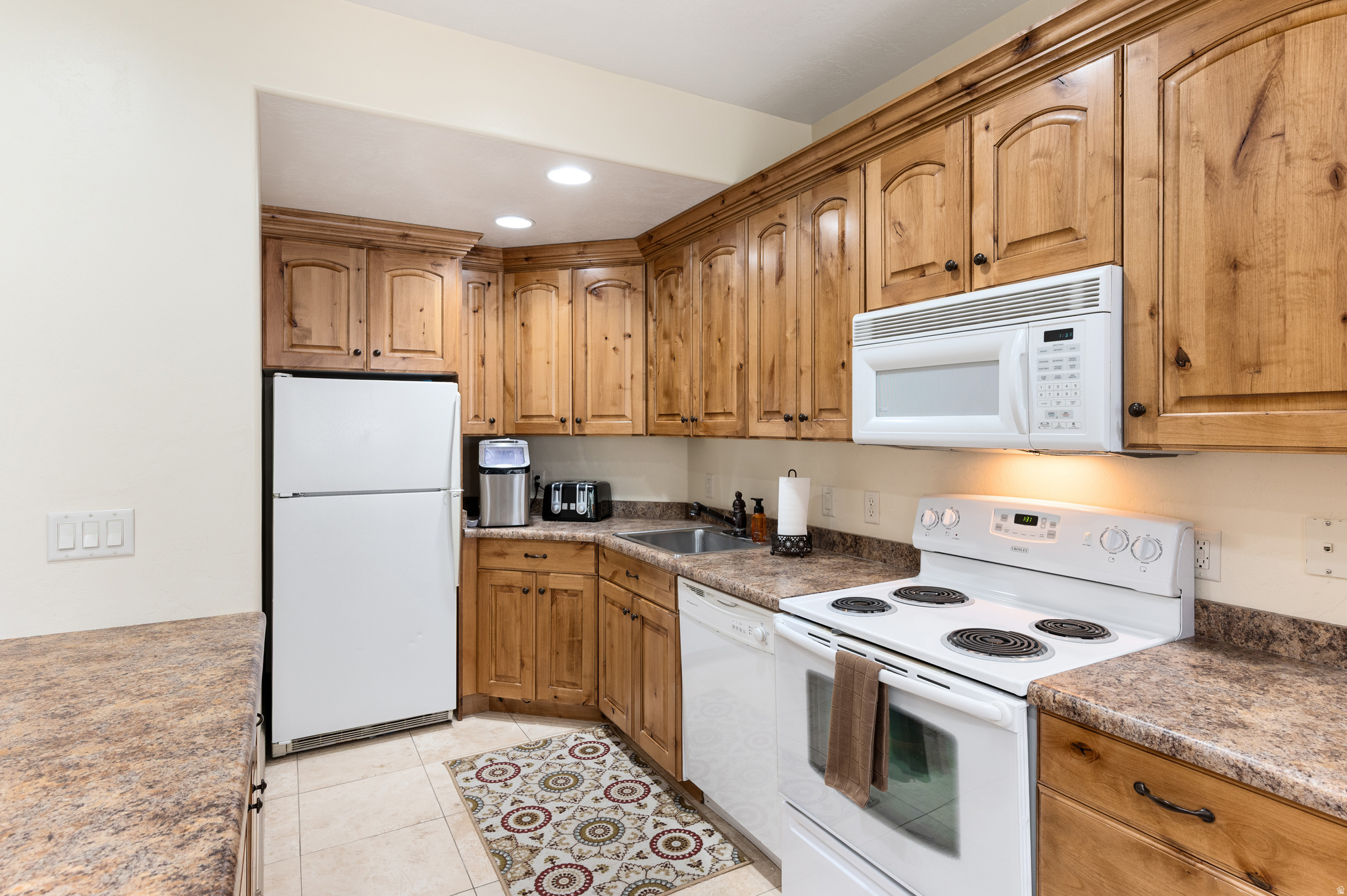 CASCADE COVE - Residential