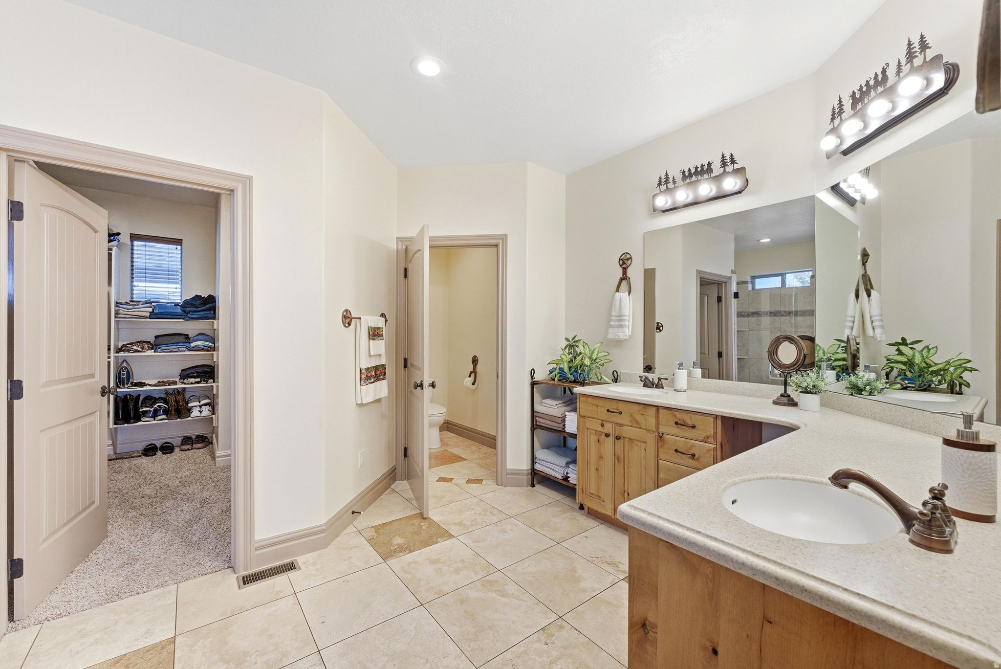 CASCADE COVE - Residential