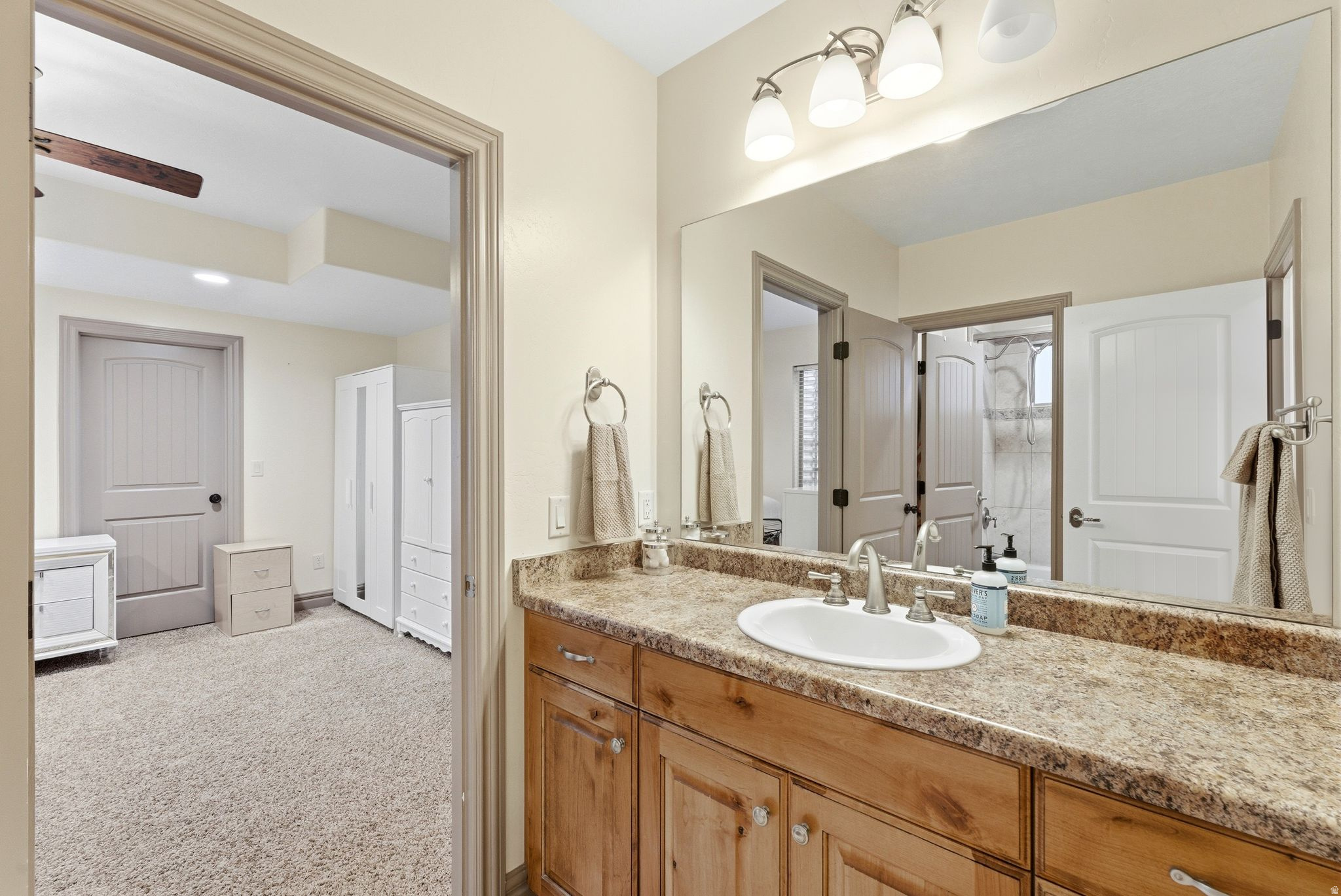 CASCADE COVE - Residential