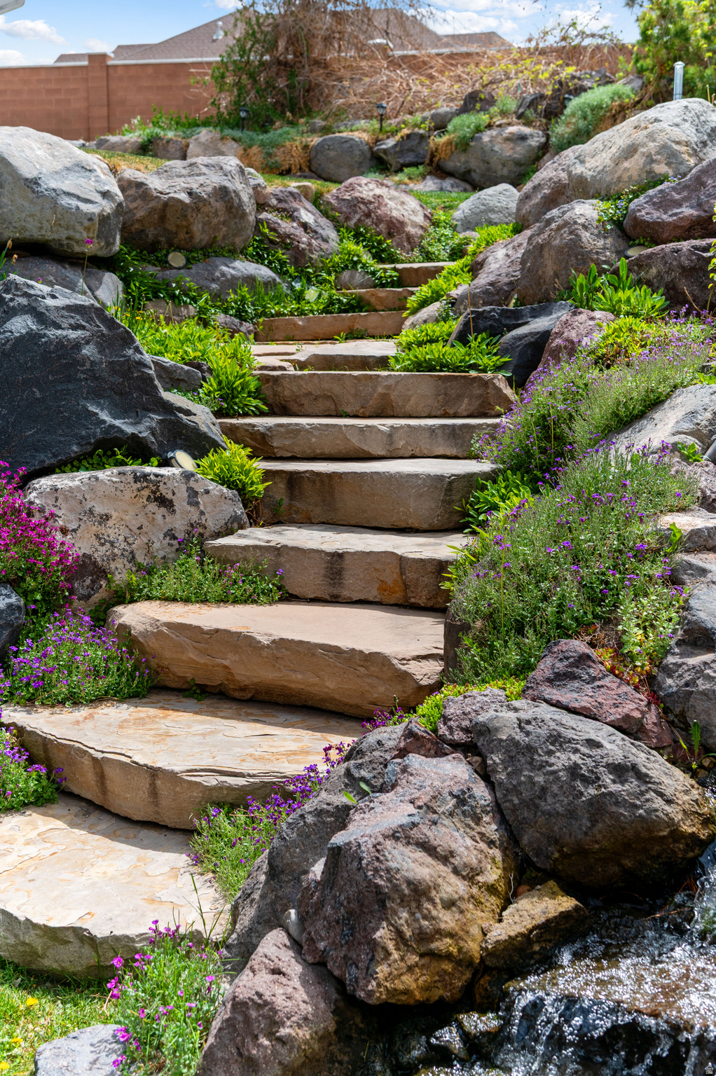 CASCADE COVE - Residential