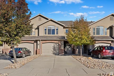 Photo of 270 E 2275 N #33, North Ogden, UT 84414 (MLS # 2113306)