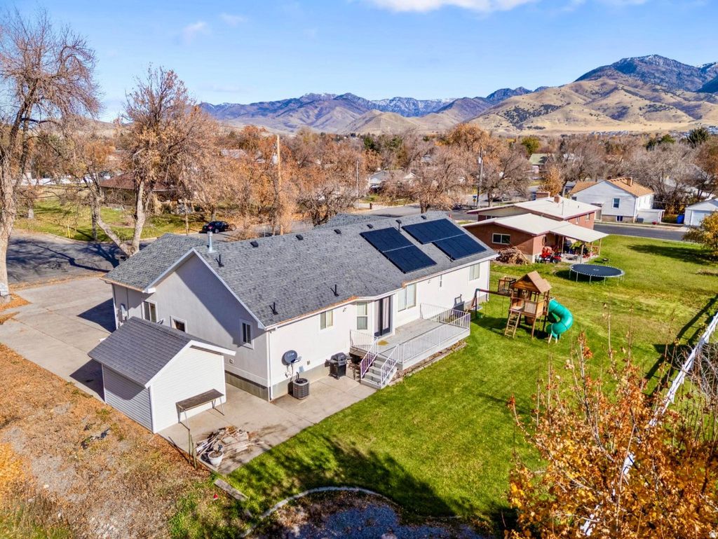 Photo of 98 W 400 S, Smithfield, UT 84335 (MLS # 2138193)