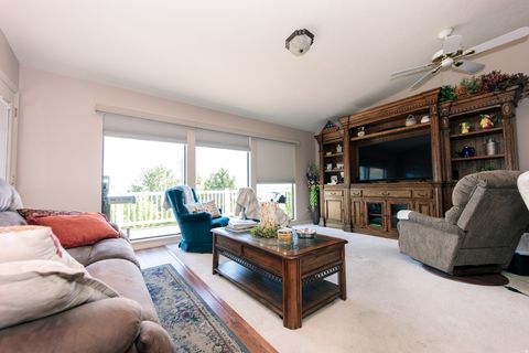 Tiny photo for 389 E 3350 N, North Ogden, UT 84414 (MLS # 2169124)