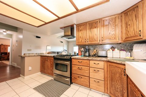 Tiny photo for 389 E 3350 N, North Ogden, UT 84414 (MLS # 2169124)