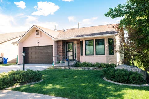 Photo of 389 E 3350 N, North Ogden, UT 84414 (MLS # 2169124)