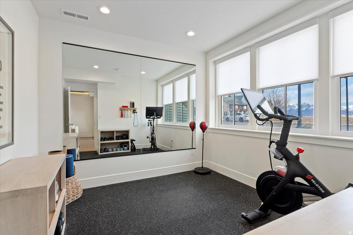 DAYBREAK - Residential