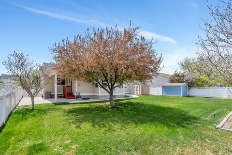 Tiny photo for 2018 W GLEN AVE, Riverton, UT 84065 (MLS # 2151318)