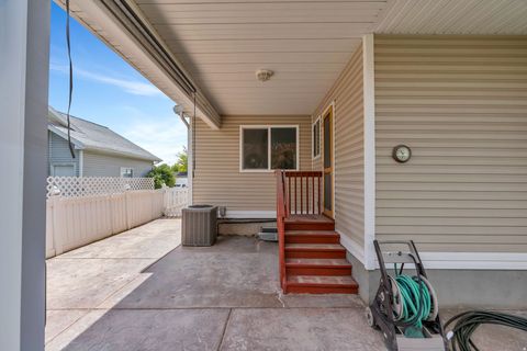 Tiny photo for 2018 W GLEN AVE, Riverton, UT 84065 (MLS # 2151318)
