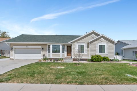 Tiny photo for 2018 W GLEN AVE, Riverton, UT 84065 (MLS # 2151318)