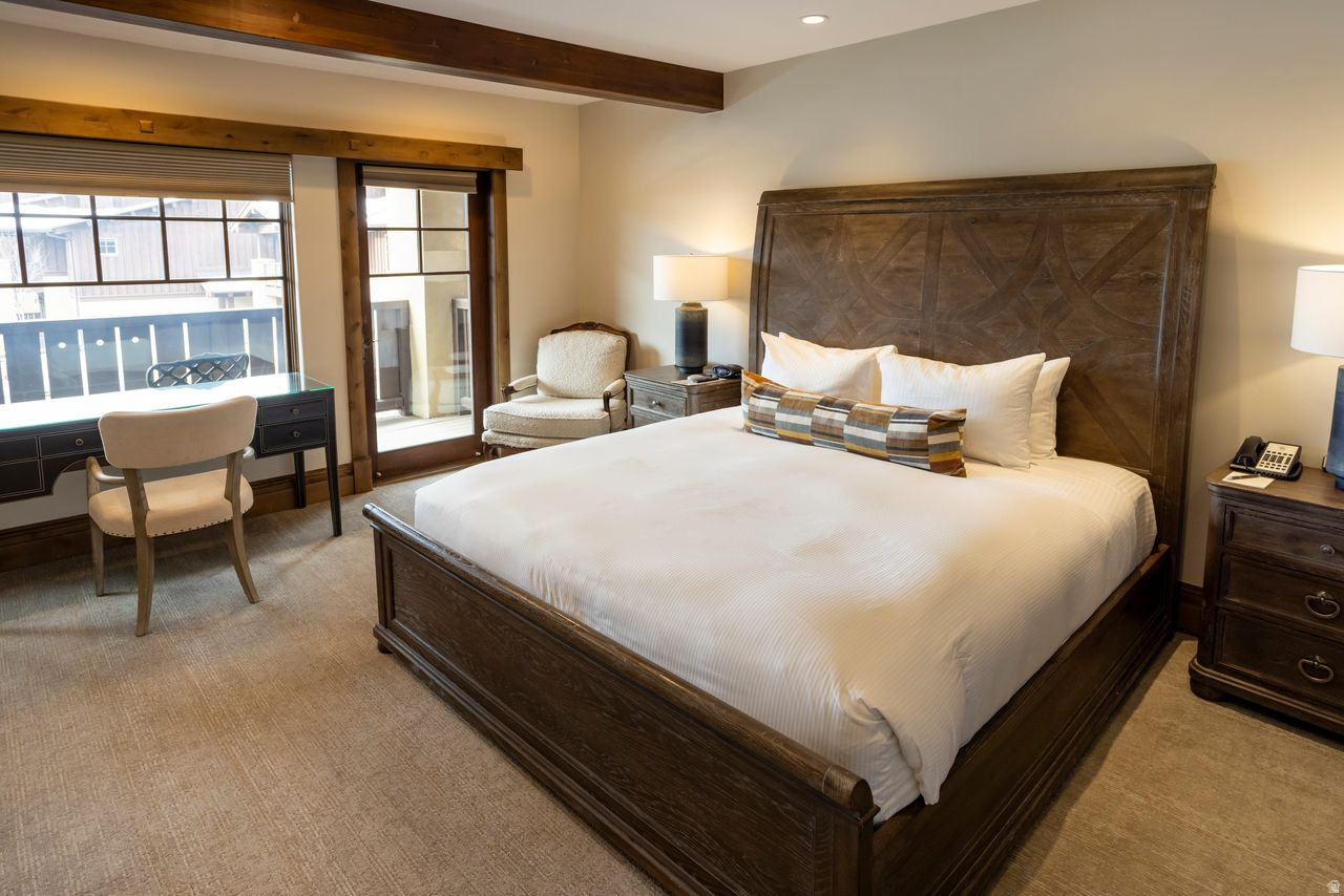 THE RESIDENCES AT THE CHATEAUX - Residential