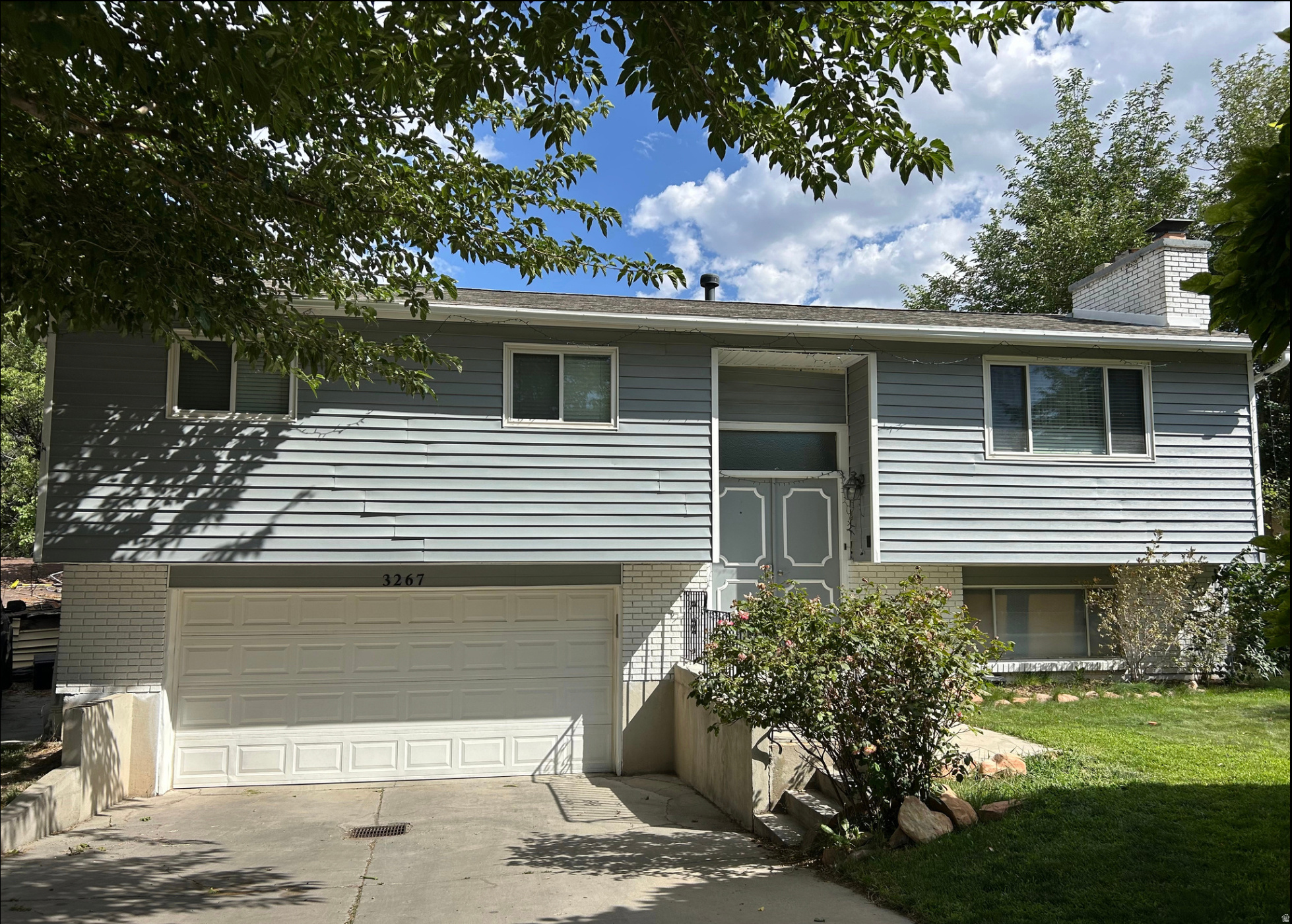 GREEN TREE - Residential