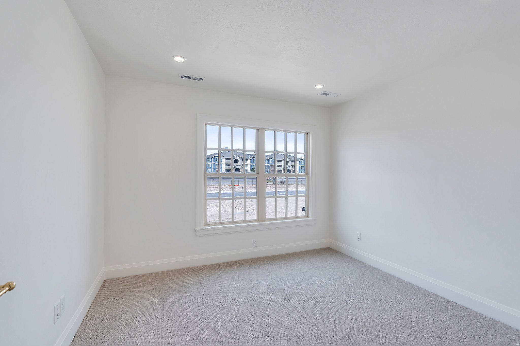 CAMDEN COMMONS - Residential