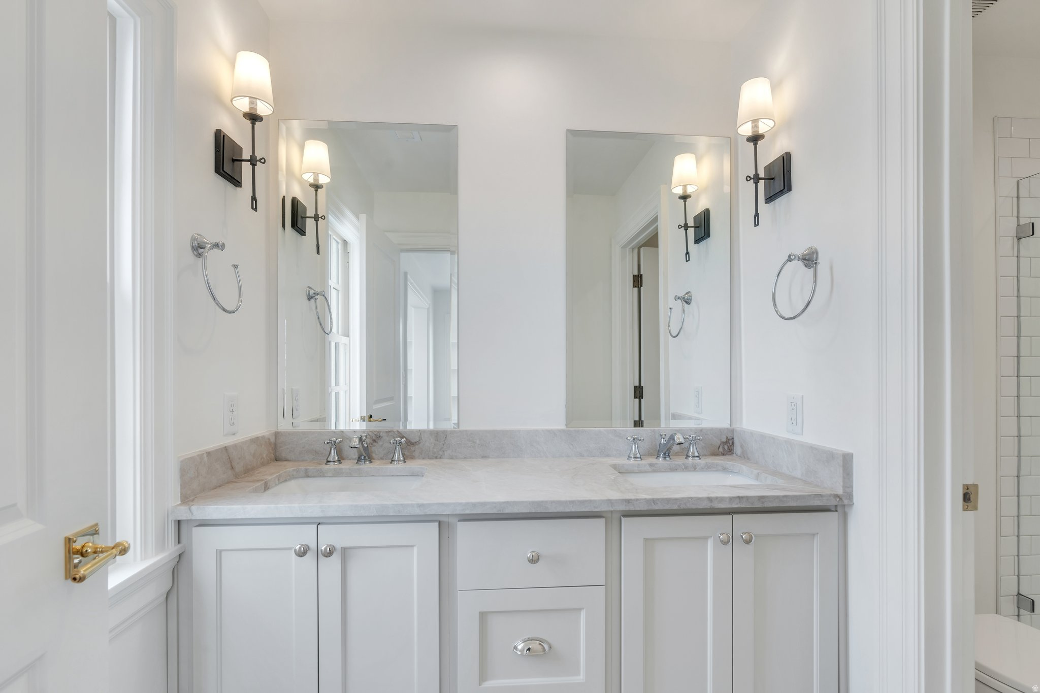 CAMDEN COMMONS - Residential