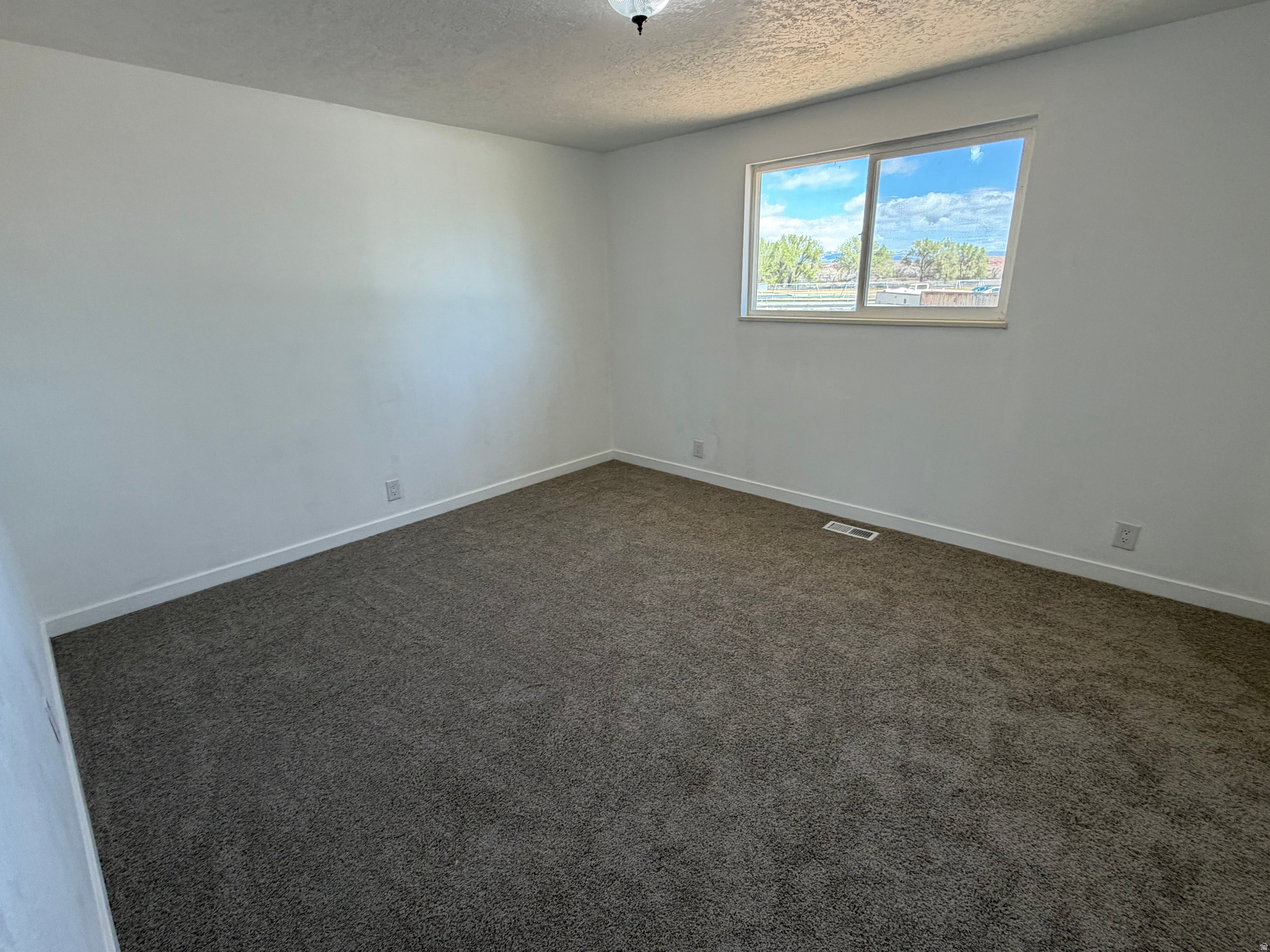 SUNNYVIEW EAST - Residential