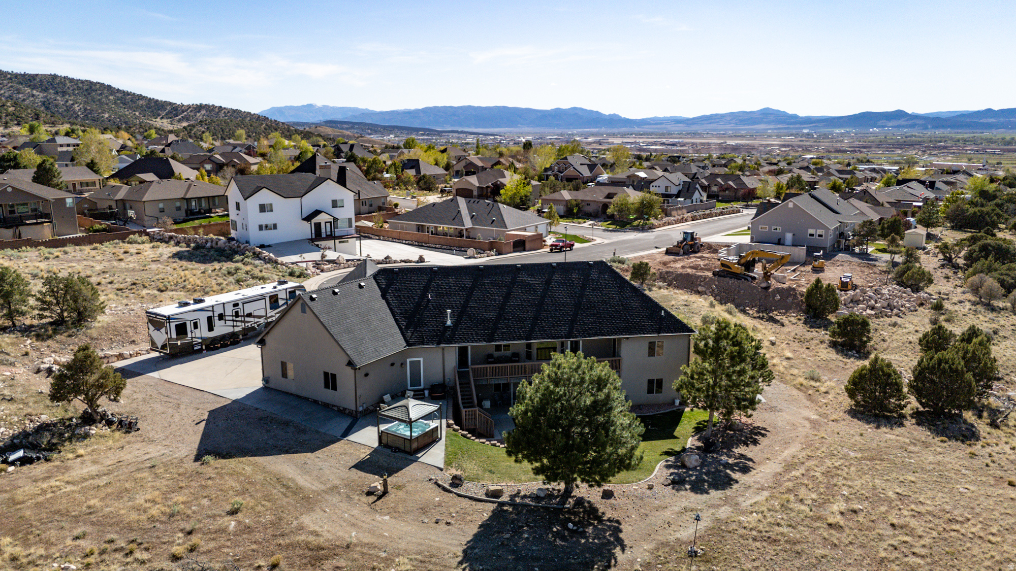 CANYON GATE - Residential