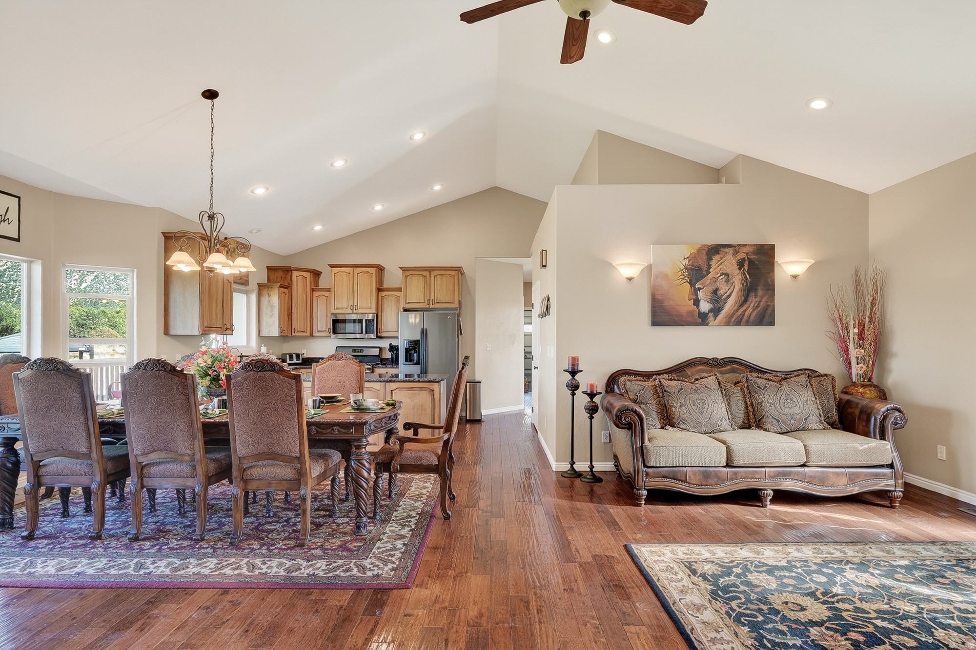 CANYON GATE - Residential