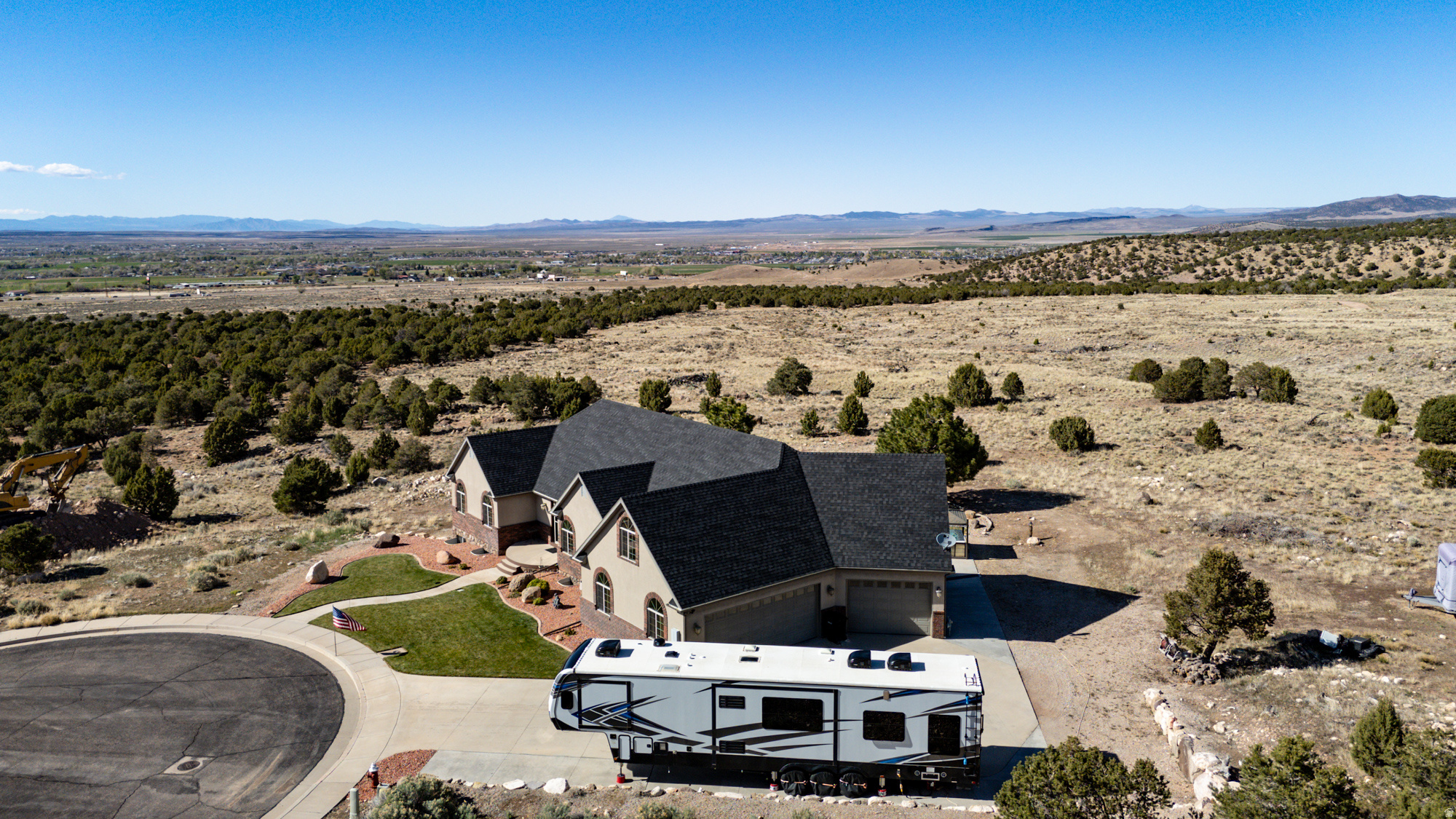 CANYON GATE - Residential