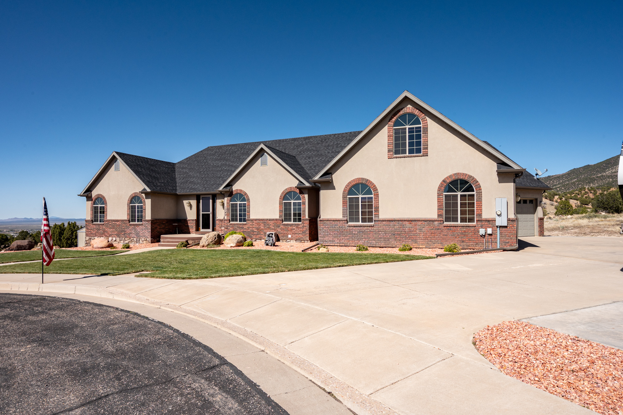 CANYON GATE - Residential