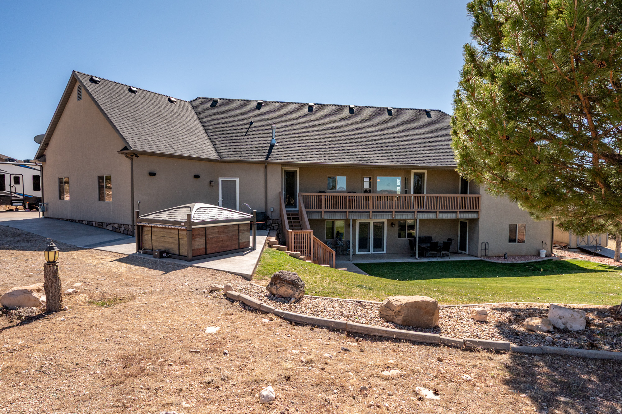 CANYON GATE - Residential